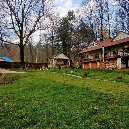 Panorama Hotel & Spa Chernivtsi Exterior photo